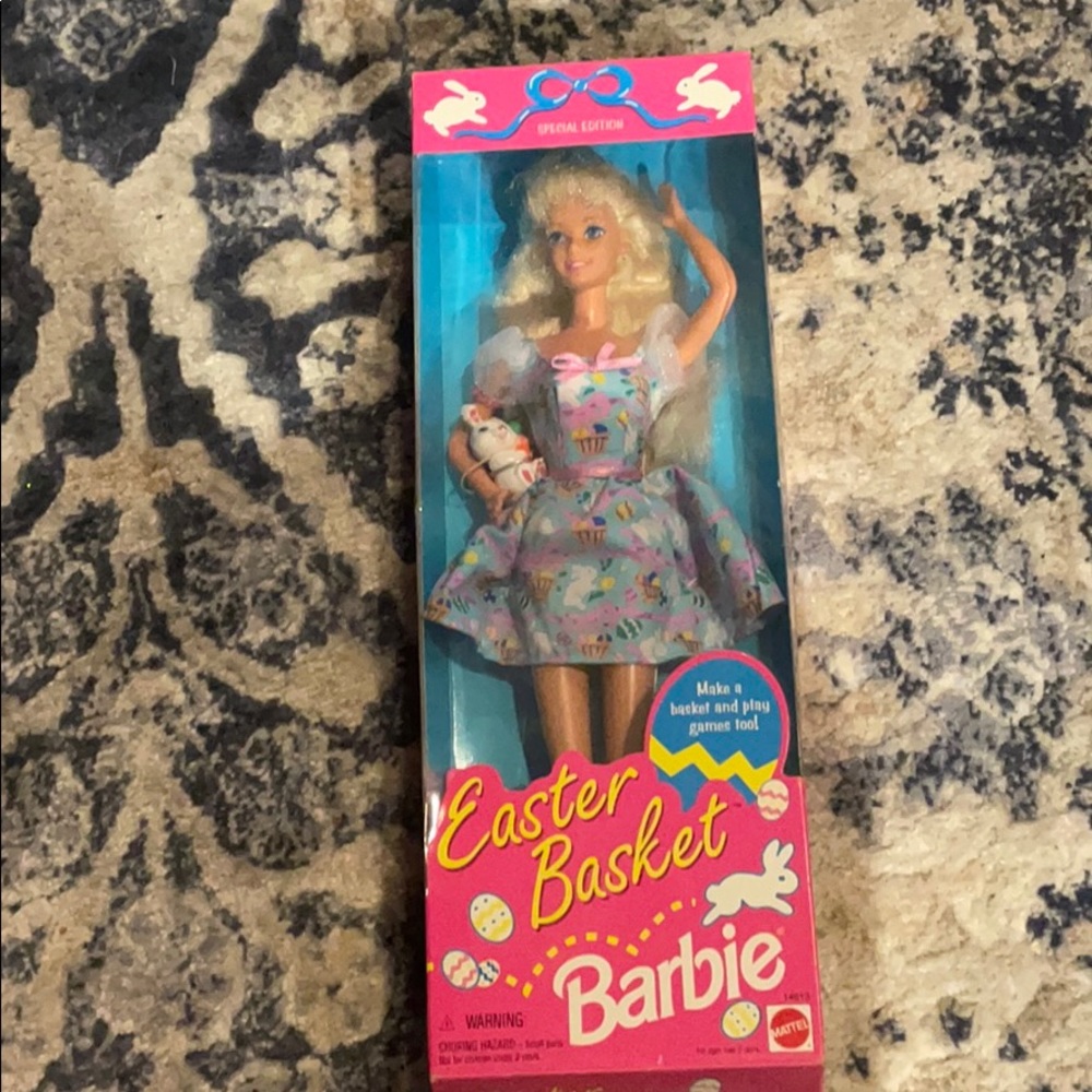 1995 EXCLUSIVE Easter Basket Barbie
